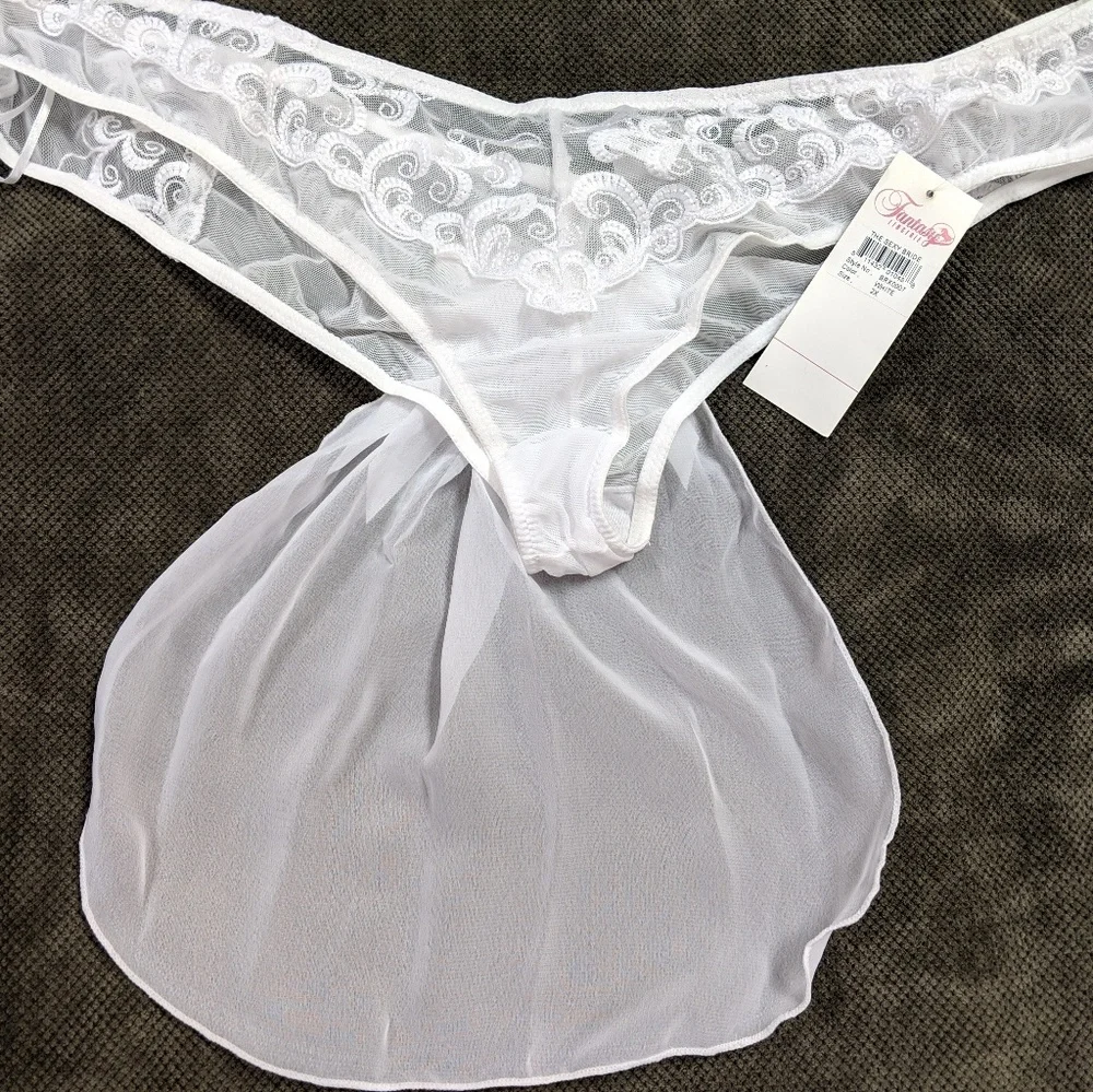 3 PACK Fantasy lingerie bridal button panty with‎ veil